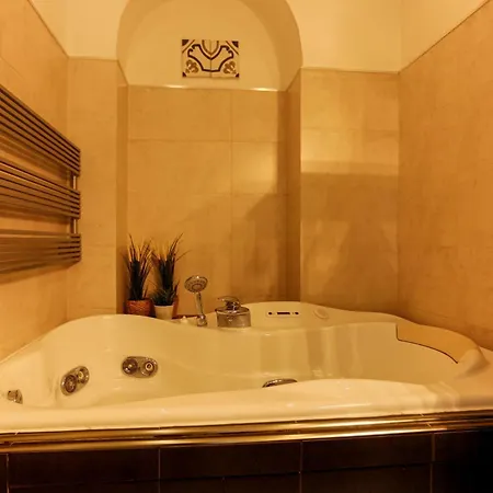 Stylish Porta Venezia - Bright With Jacuzzi 아파트 밀라노