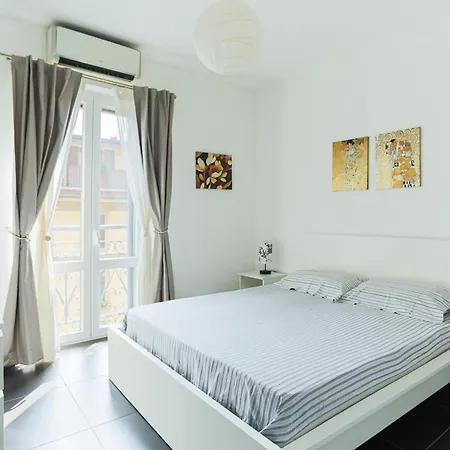 Stylish Porta Venezia - Bright With Jacuzzi Милан