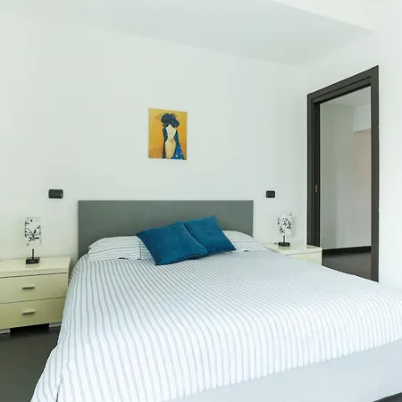 Stylish Porta Venezia - Bright With Jacuzzi * Милан